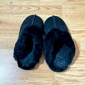 Bearpaw Slippers Size 8